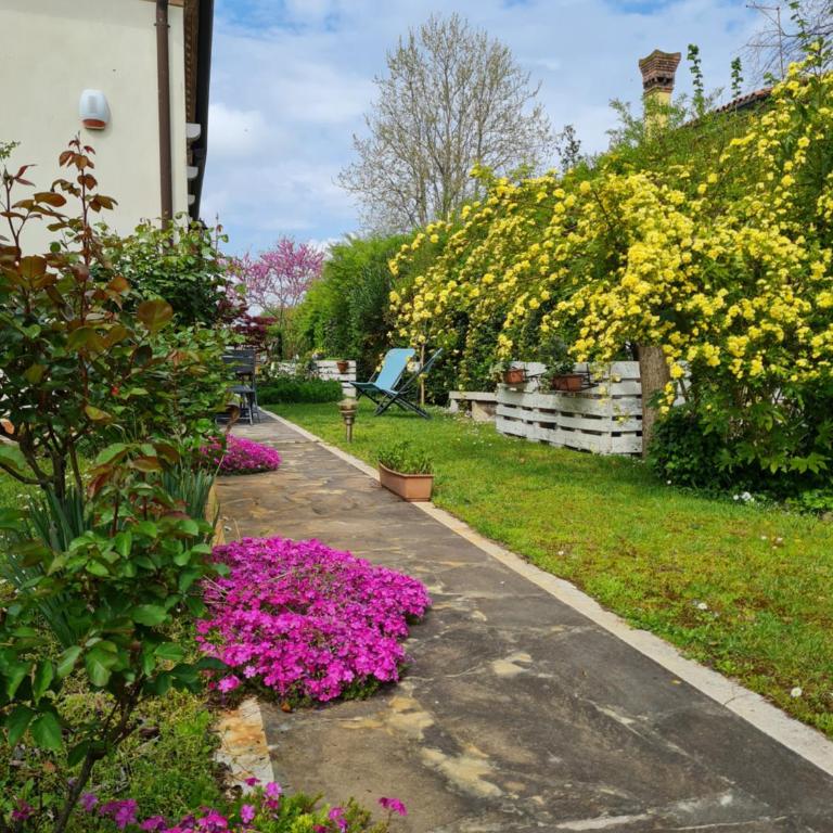 Casa Pianta - Camera Matrimoniale con Vista Giardino - 5