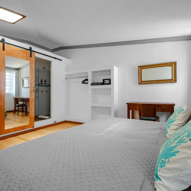 Senda Stays Coyoacan - 6BR Casa and Garden Steps from Frida Kahlo - Six-Bedroom House - 26