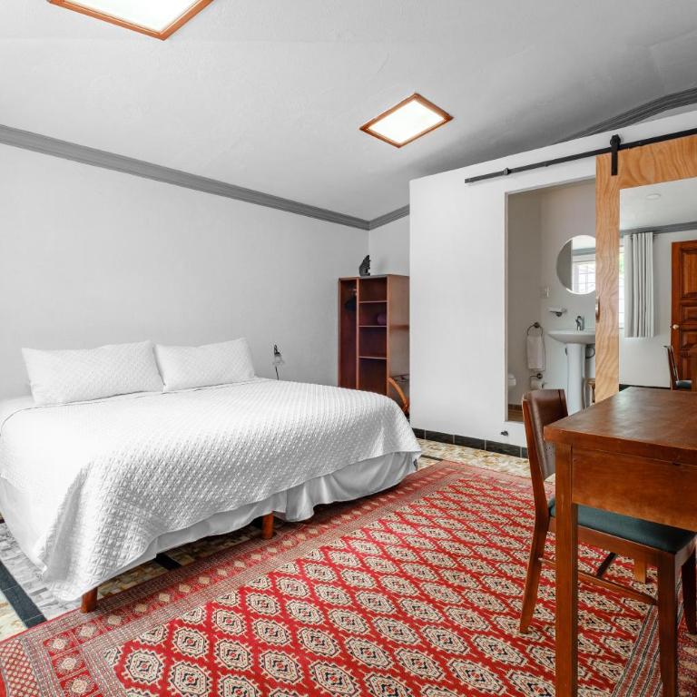 Senda Stays Coyoacan - 6BR Casa and Garden Steps from Frida Kahlo - Six-Bedroom House - 37