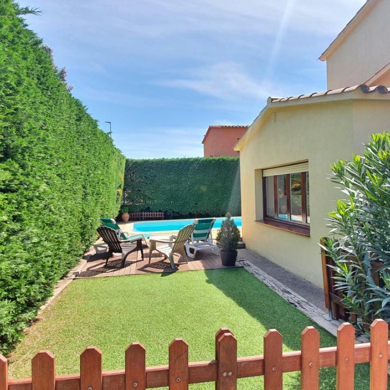Villa Pals Carles Piscina - Casa de 3 dormitorios - 2