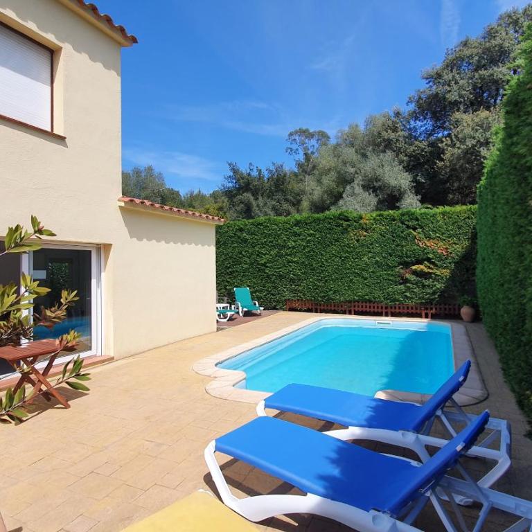 Villa Pals Carles Piscina - Casa de 3 dormitorios - 1