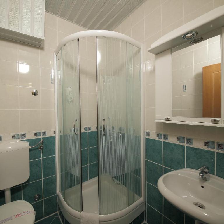 Apartments Tamara - Apartman s 2 Spavaće Sobe i Terasom - Prizemlje - 6