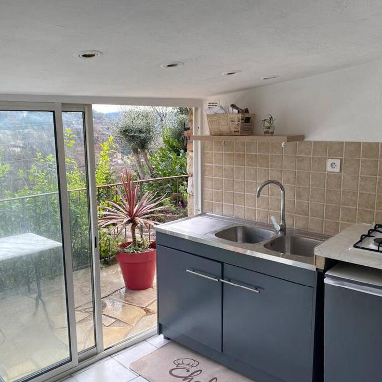 Charmante maison avec piscine - Studio - 10