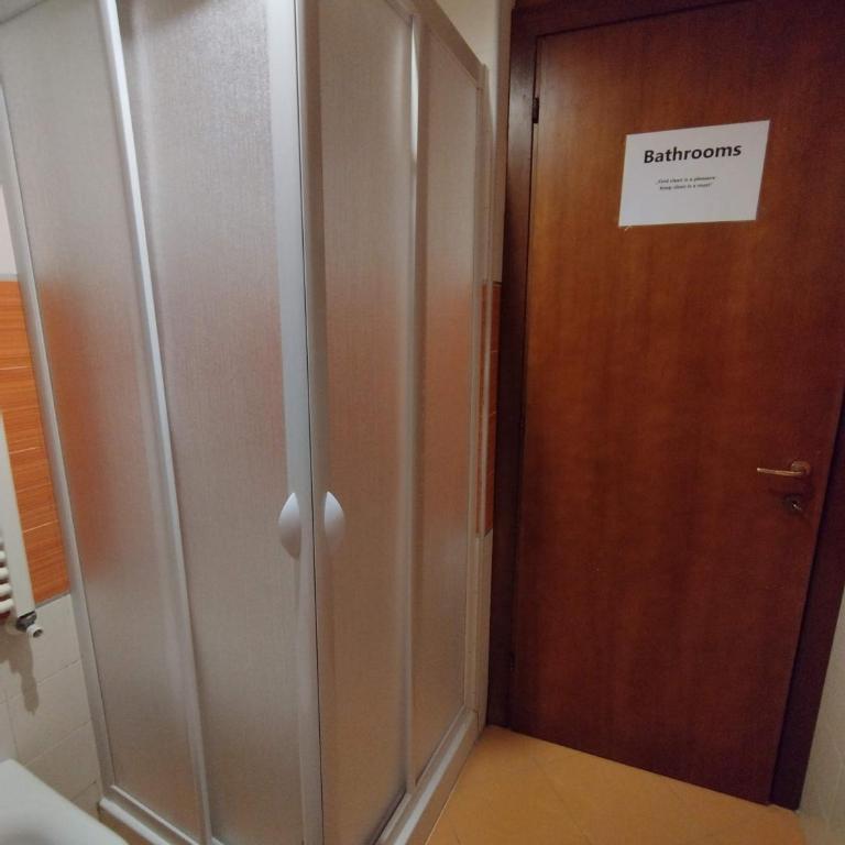 Sweet Venice - checkin at "Alloggi SS Giovanni e Paolo" - Double or Twin Room with Shared External Bathroom - 16