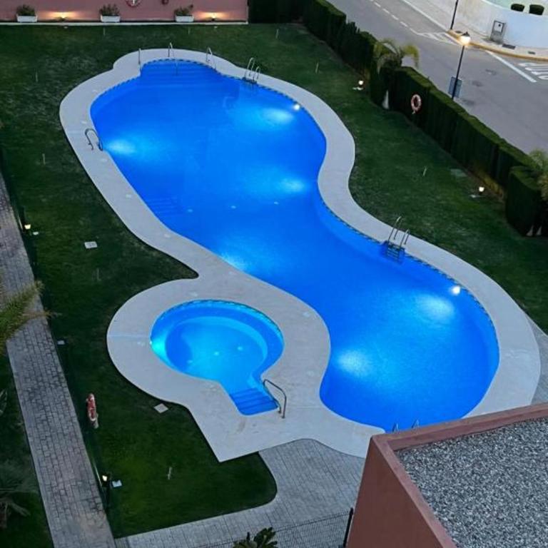 Atico con piscina privada y vistas al mar - Apartamento con vistas al mar - 19