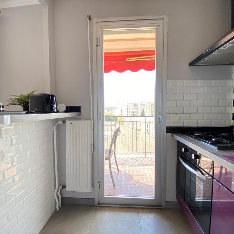 Stylish Modern Beach Studio - Studio - Vue sur Mer - 10