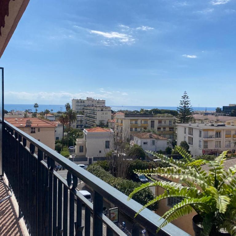 Stylish Modern Beach Studio - Studio - Vue sur Mer - 14