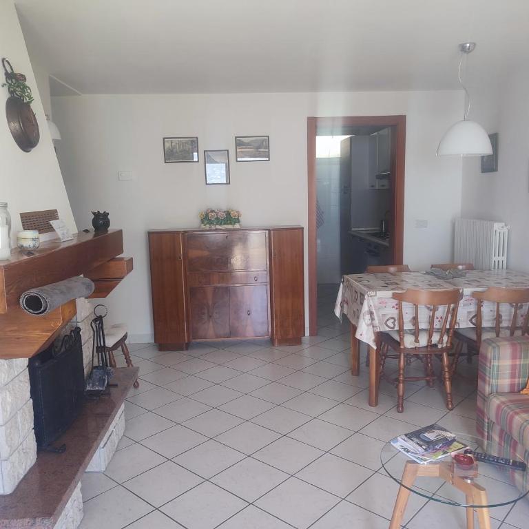 Appartamenti Helios - Appartamento con Vista Lago - 7