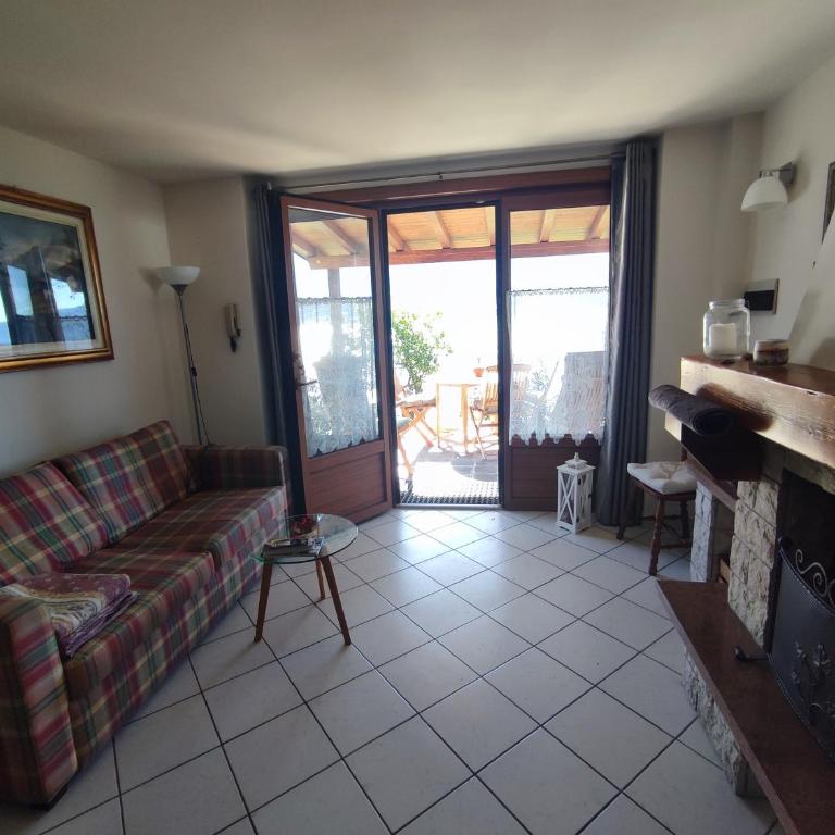 Appartamenti Helios - Appartamento con Vista Lago - 11