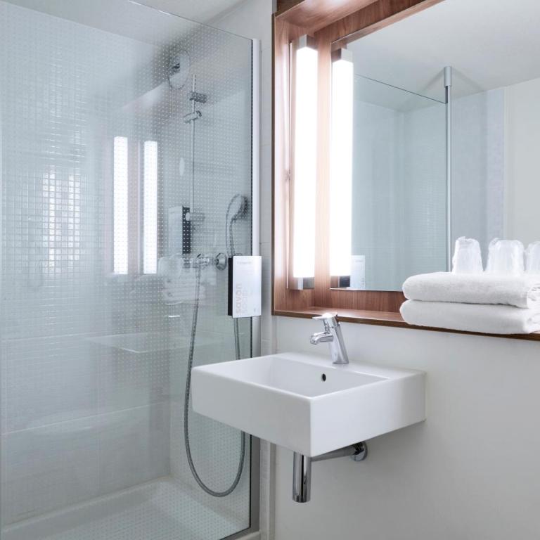 Campanile L'Isle d'Abeau - Bourgoin Jallieu - Chambre Double Standard - 8