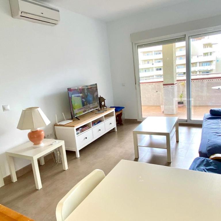 Benalbeach Apartamento en Resort de Benalmádena - Apartamento con vistas al mar - 2