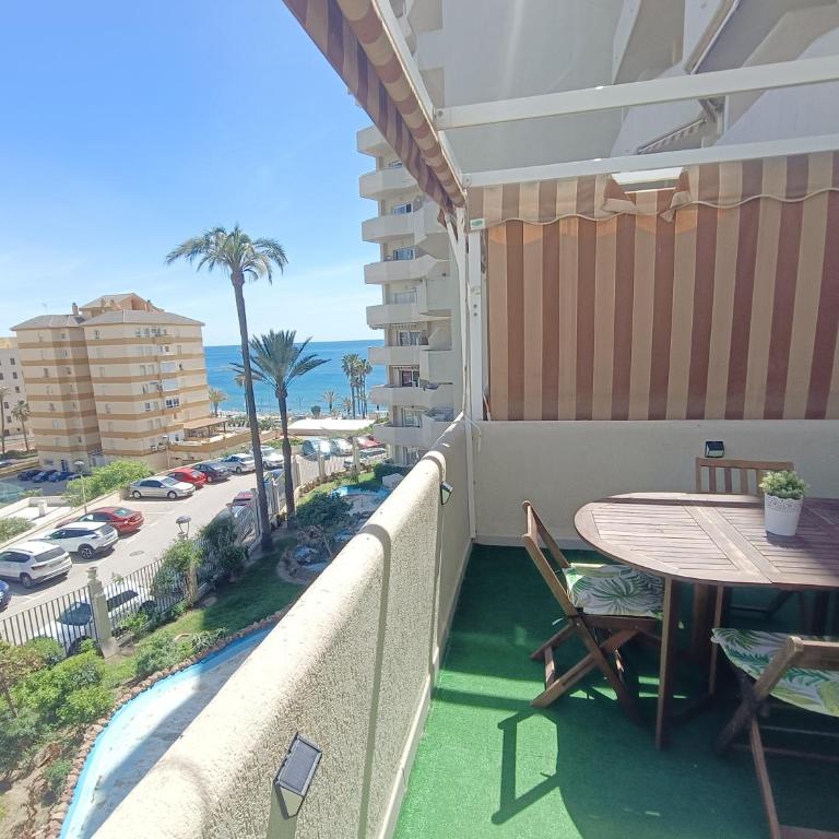 "VIVE BENAL BEACH" estudio gran terraza y parque acuático 1319 - Estudio - 26