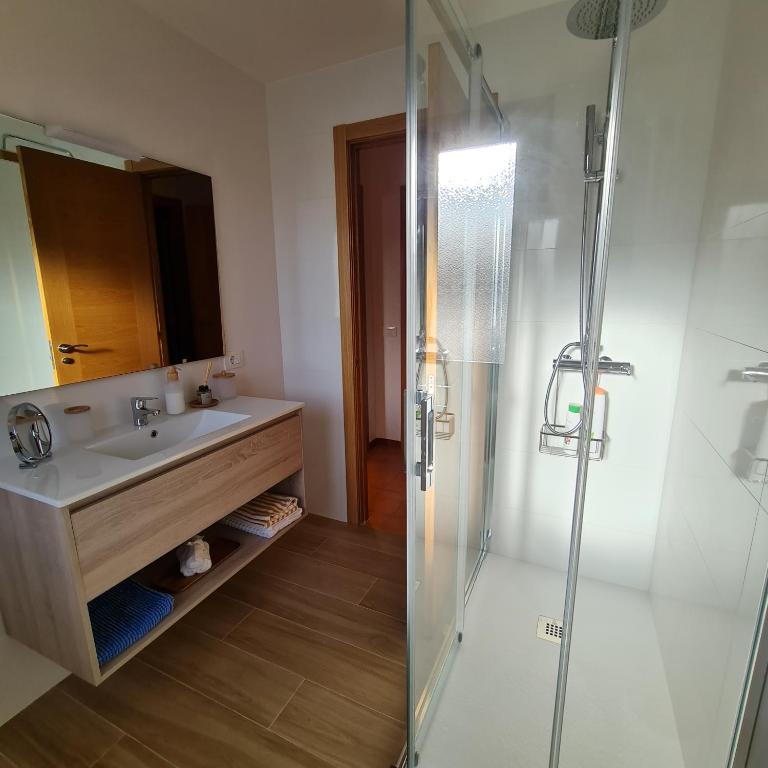 Chalet en Sanxenxo, en playa Canelas - Casa de 5 dormitorios - 28