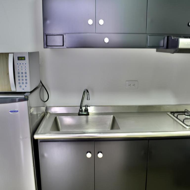 Monterosa Apartamentos Amoblados - Habitación Doble Básica - 7