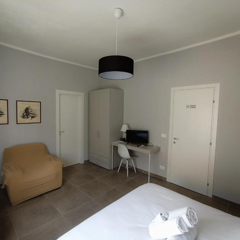Donna Franca Rooms and Suite - Large Double Room - 1