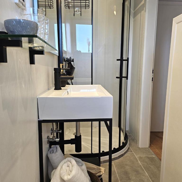 Hotel Fuchs & Hase SELF CHECK IN - Budget Doppelzimmer - 1