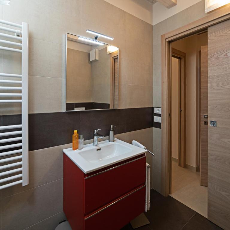 RESIDENZA G&J - Regarda Travel - Appartamento - Piano Terra - 18