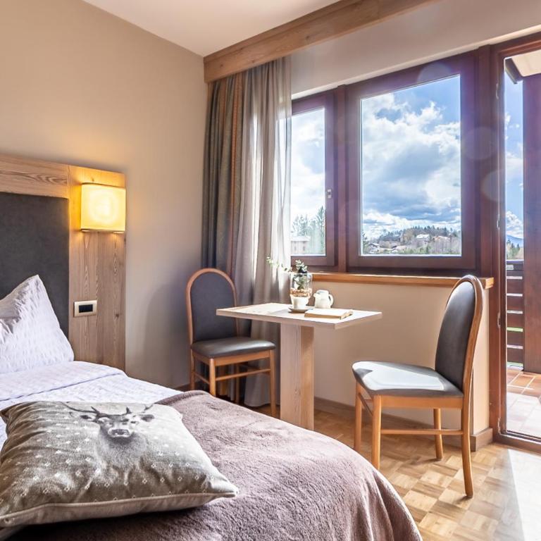 Hotel Arcobaleno - Superior Double or Twin Room - 11
