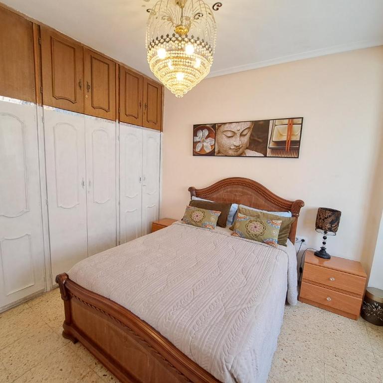 3 bedroom Flat with WiFi - Three-Bedroom Apartment - 32