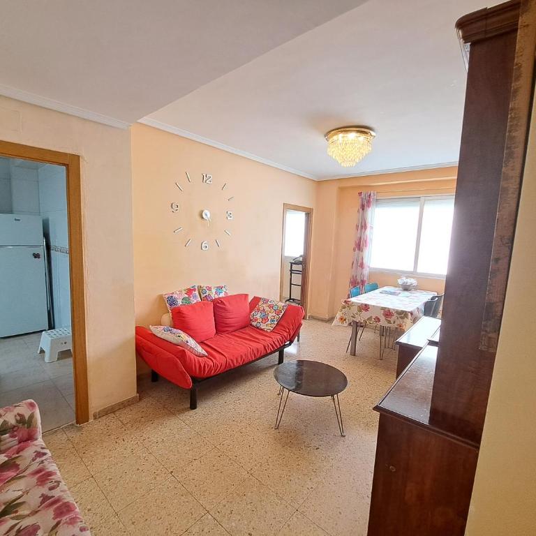 3 bedroom Flat with WiFi - Three-Bedroom Apartment - 11