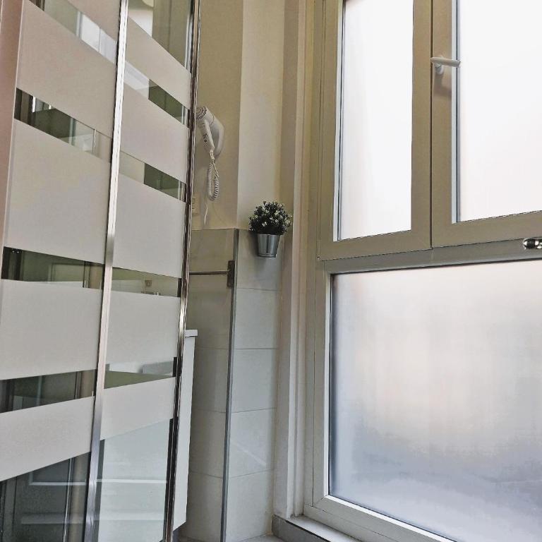 Hostal Comercial - Chambre Double Extérieure - 4