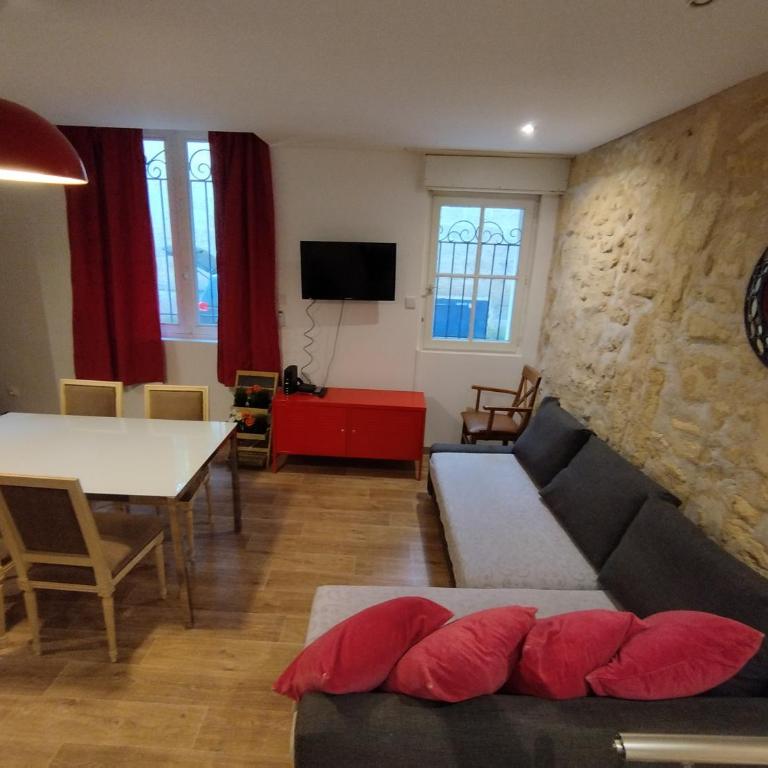 Au 47 - Appartement - Rez-de-Chaussée - 38