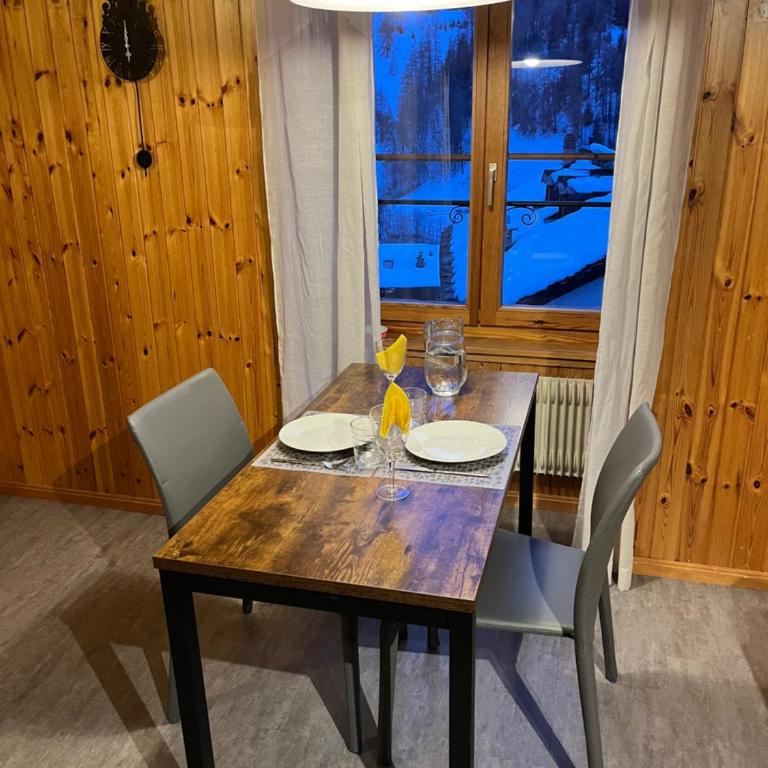 Au village d'Evolène, très joli studio calme et ensoleillé - Studio-Apartment - 9