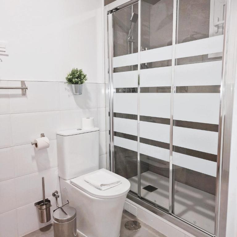 Hostal Comercial - Chambre Double avec Lit d'Appoint - 5