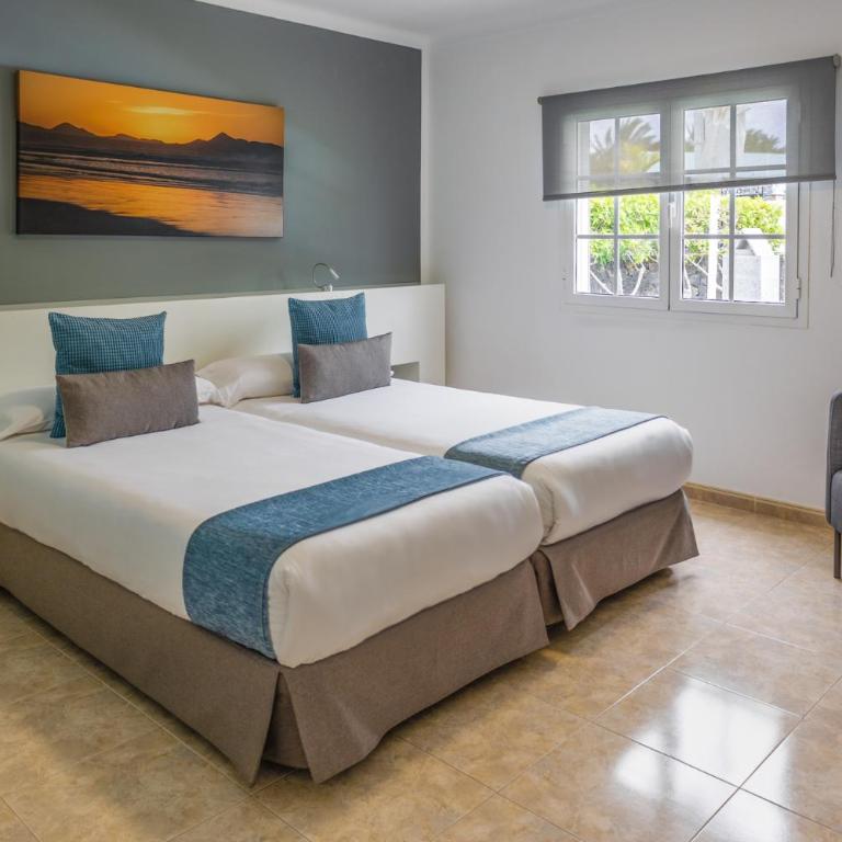Hyde Park Lane Villas - Three-Bedroom Villa - 2
