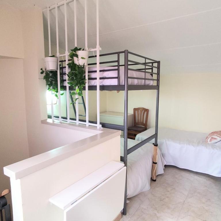 Casa en l'Estartit, piscina, jardín comunitario - Three-Bedroom House - 10
