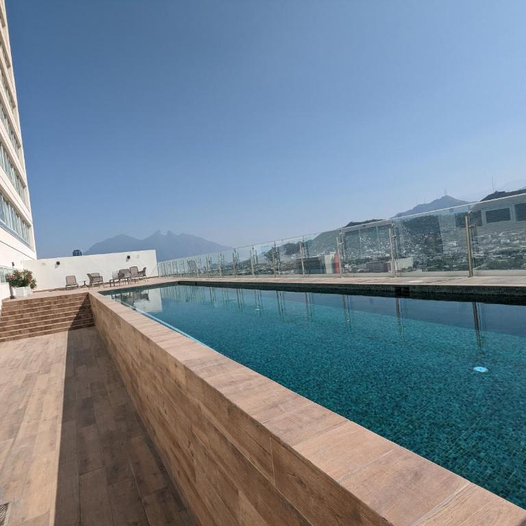 Stylish Panoramic Views City Loft - Deluxe Apartment - 7