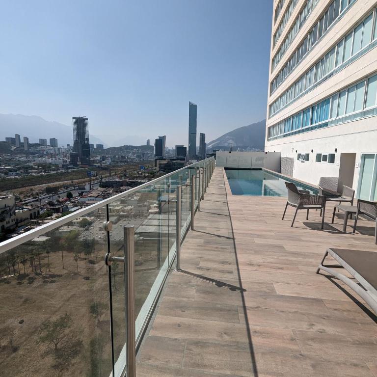 Stylish Panoramic Views City Loft - Deluxe Apartment - 5
