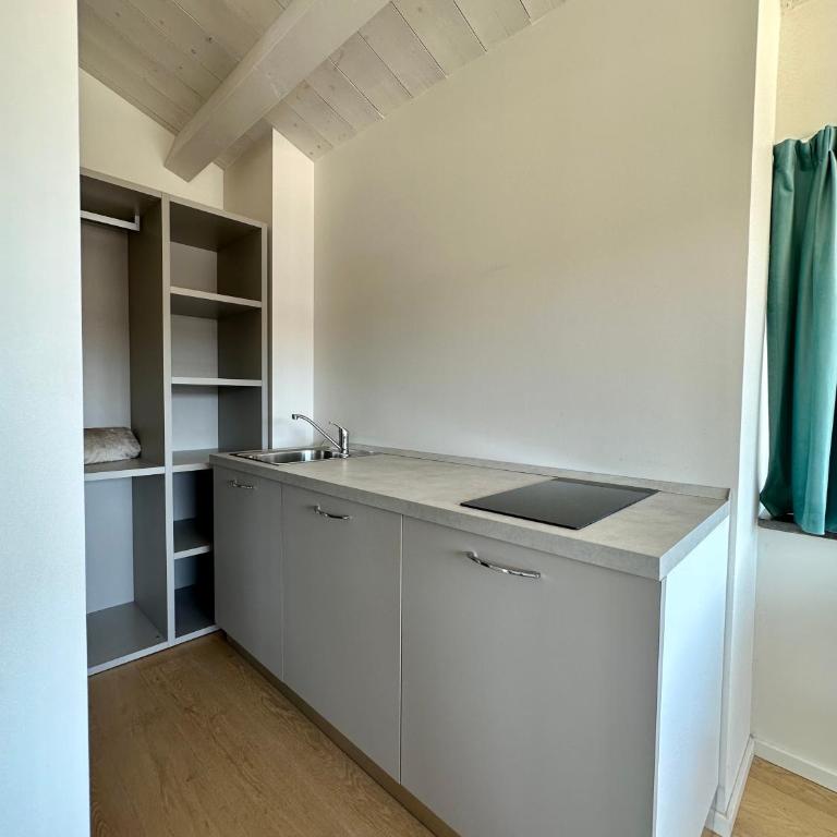 C House Rooms Lake - Monolocale Queen - 14