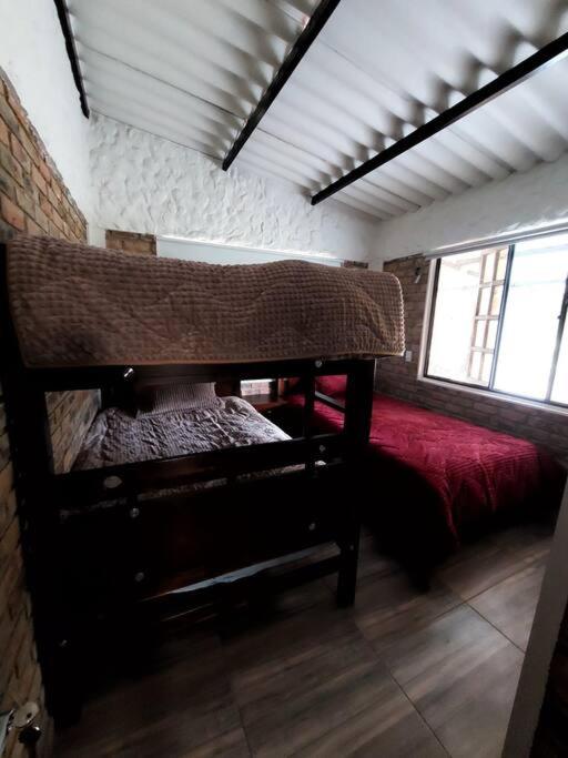 Alojamiento campestre la cabaña - Casa de 4 dormitorios - 6