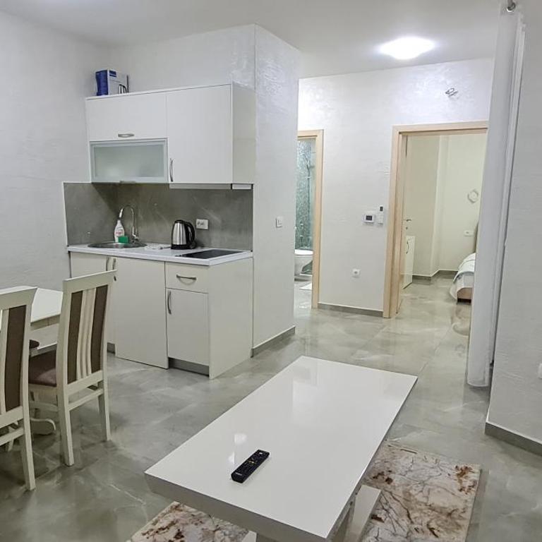 KAOM Lux - One-Bedroom Bungalow - 6
