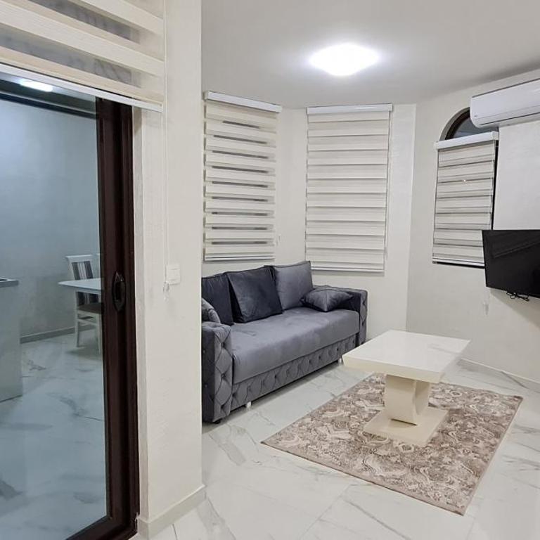 KAOM Lux - One-Bedroom Bungalow - 4