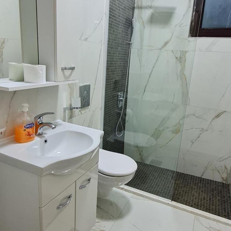 KAOM Lux - One-Bedroom Bungalow - 3