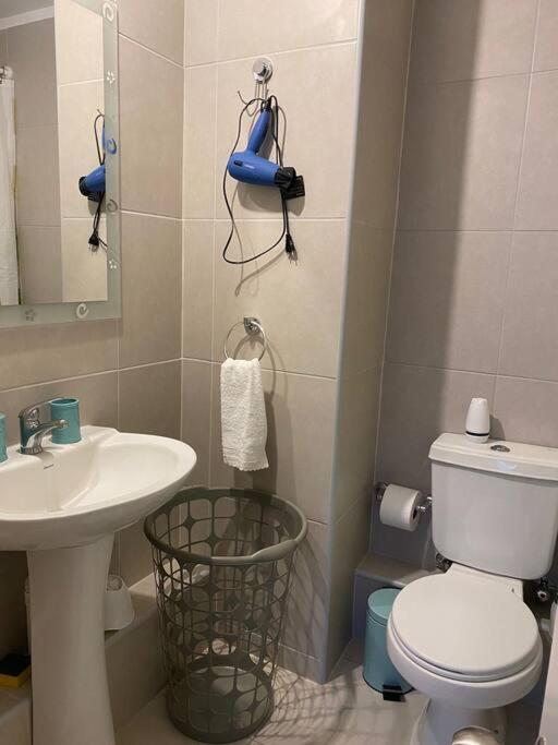 Hermoso depto. con estacionamiento - Apartamento de 2 dormitorios - 10