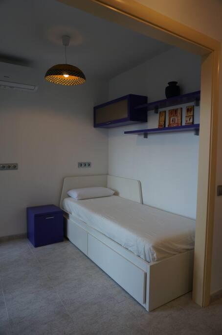 Pineda Sunset Beach Seaviews - Two-Bedroom Apartment - 11