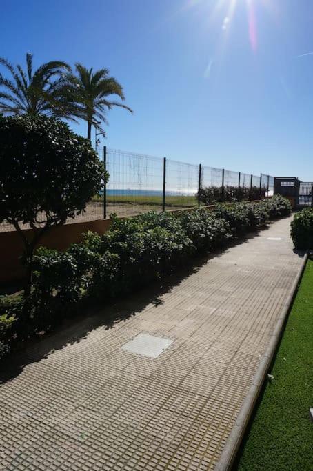 Pineda Sunset Beach Seaviews - Two-Bedroom Apartment - 19