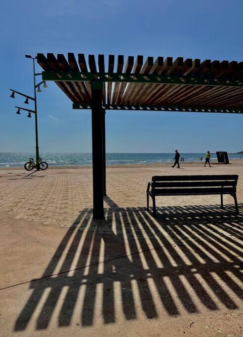 Pineda Sunset Beach Seaviews - Two-Bedroom Apartment - 30