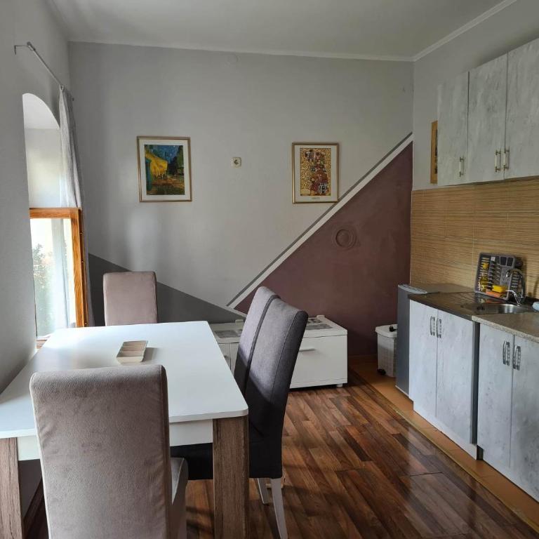 Stan Mostar-Mostovi - Two-Bedroom Apartment - 11