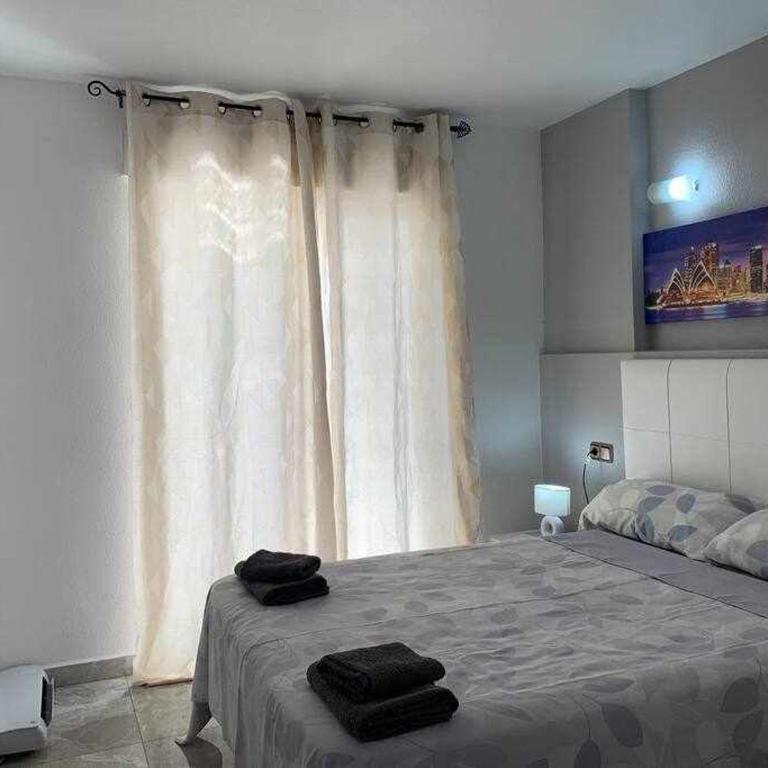 Precioso apartamento a 200 metros del mar - Three-Bedroom Apartment - 12