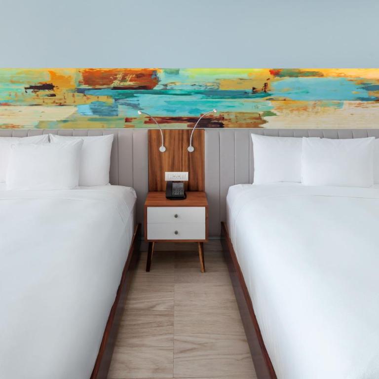 Courtyard by Marriott Mazatlan Beach Resort - Deluxe Queen Room with Two Queen Beds, Balcony and Ocean View - 4