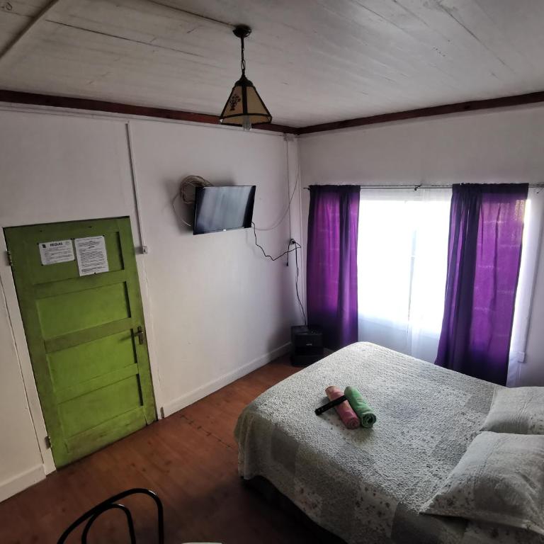 Hostal y Cabañas Maribel Zuñiga - Habitación Doble con baño privado - 2 camas - 6