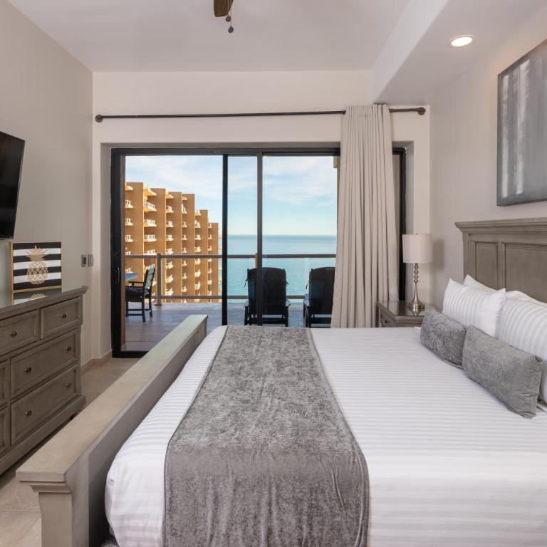 Luxury Oceanview Condo - Las Palomas - Pool, Golf, Sandy Beach ! - Apartment with Sea View - 1