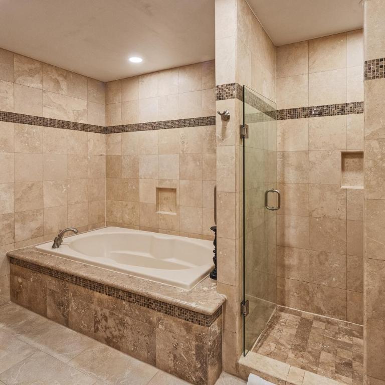 Luxury Oceanview Condo - Las Palomas - Pool, Golf, Sandy Beach ! - Apartment with Sea View - 5