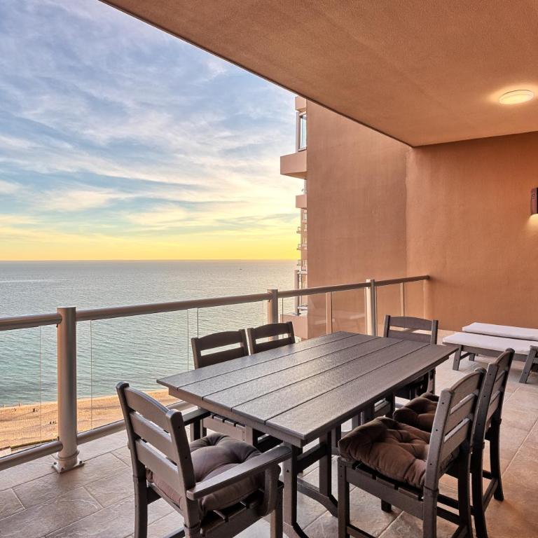 Luxury Oceanview Condo - Las Palomas - Pool, Golf, Sandy Beach ! - Apartment with Sea View - 14