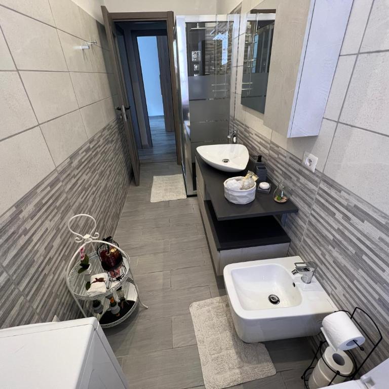 Casa di Afi, lago maggiore 5 min Perfect For 4 - Kitchen - Parking - Netflix - Appartamento con 1 Camera da Letto - 25