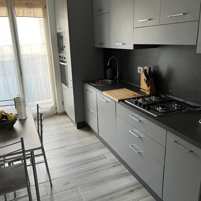 Casa di Afi, lago maggiore 5 min Perfect For 4 - Kitchen - Parking - Netflix - Appartamento con 1 Camera da Letto - 23